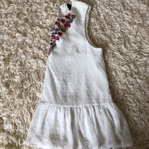 White Ruffled Hem Top - Picture 2 of 4